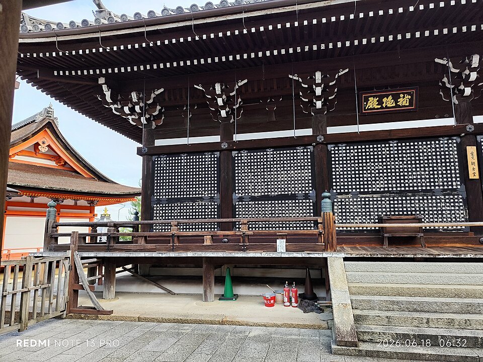 JP 日本 Japan 京都 Kyoto 東山區 Higashiyama-ku 清水寺 Kiyomizu-dera Temple Main Hall 0631am morning June 2026 N13P 04