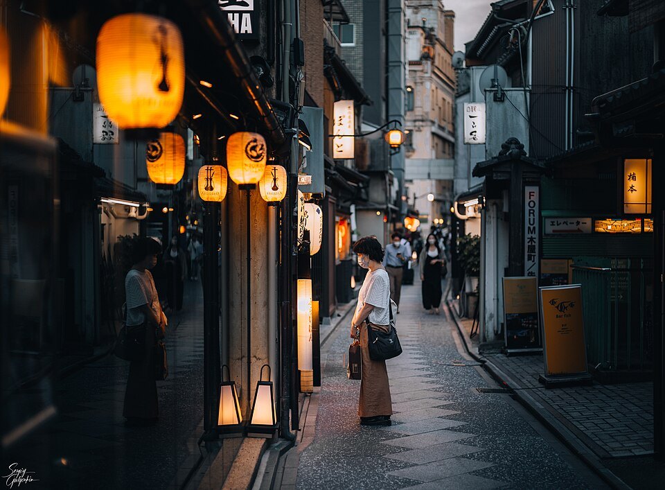 Friday evening in Pontocho Alley, Kyoto