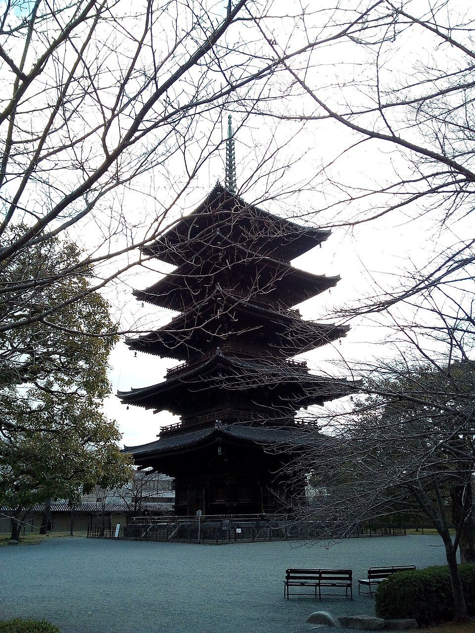 To-ji Pagoda 01